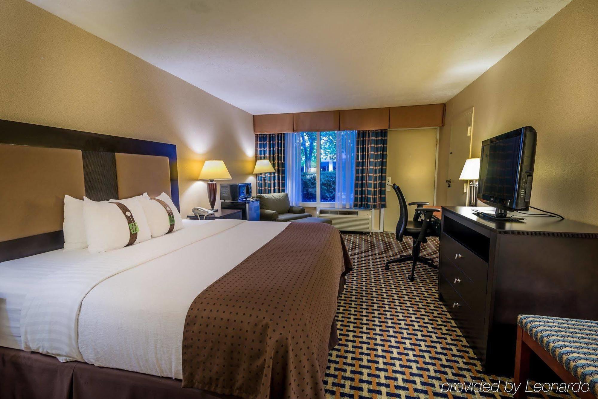 Ramada By Wyndham Augusta Fort Gordon Exterior photo